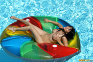 Sunny Leone Sheer Green Bikini - pics 10