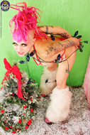Roxy Contin Tattooed Christmas Babe - pics 01