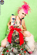 Roxy Contin Tattooed Christmas Babe - pics 06