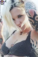 Awesome Tattooed Amateur Girl - pics 05