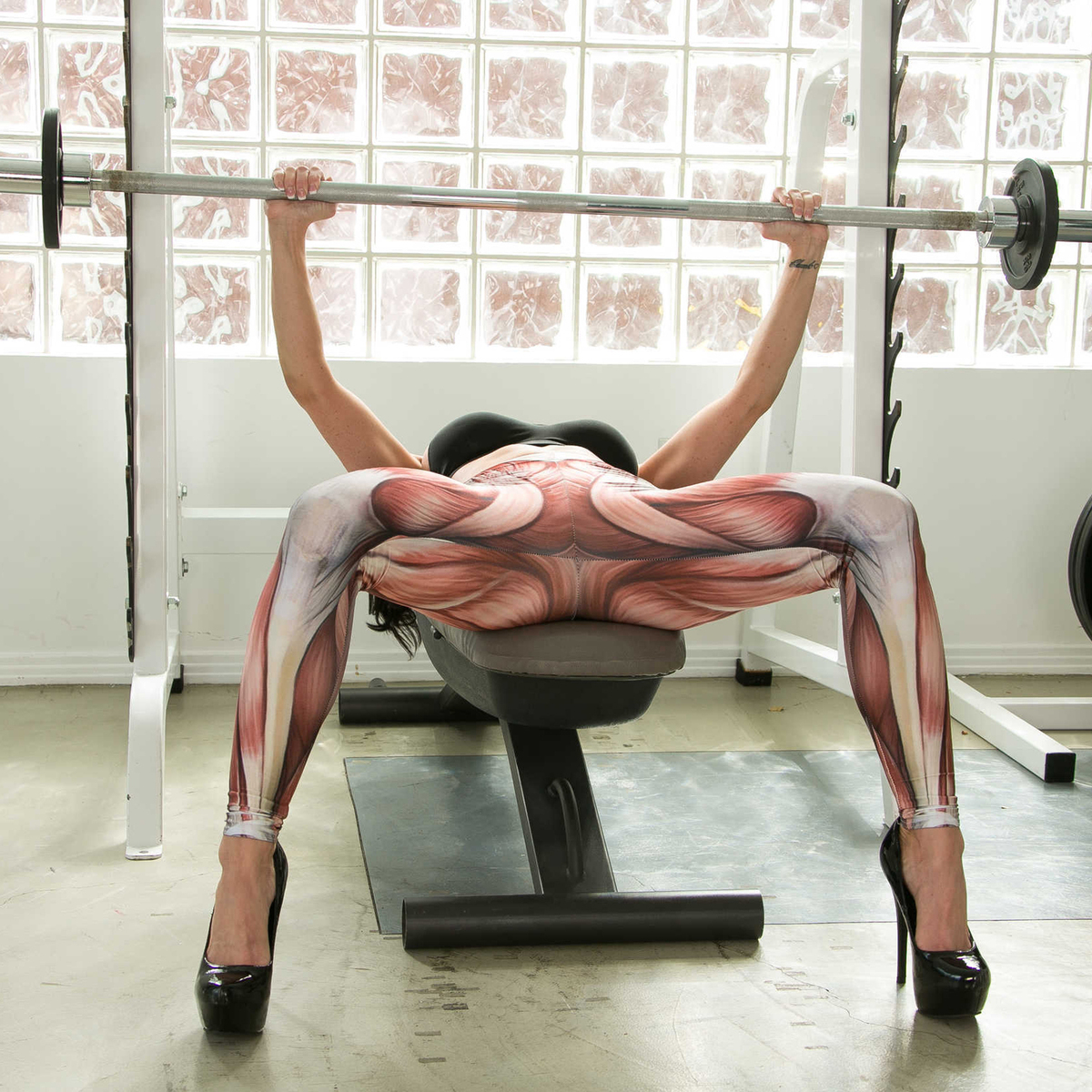 Kendra Lust Goes Deep at the Gym - picture 10