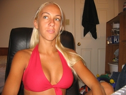 Amateur Blonde With Round Boobies - pics 00