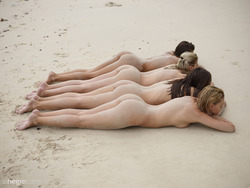 Sexy Sand Sculptures - Melena Maria - pics 02