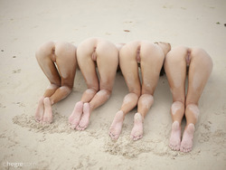 Sexy Sand Sculptures - Melena Maria - pics 13