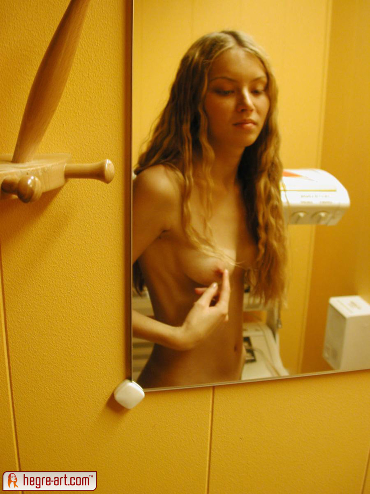 Sweet Blonde Babe in the Sauna - picture 04