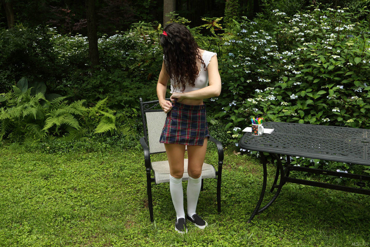 Liz Jordan Outdoors - Art Lesson - picture 07