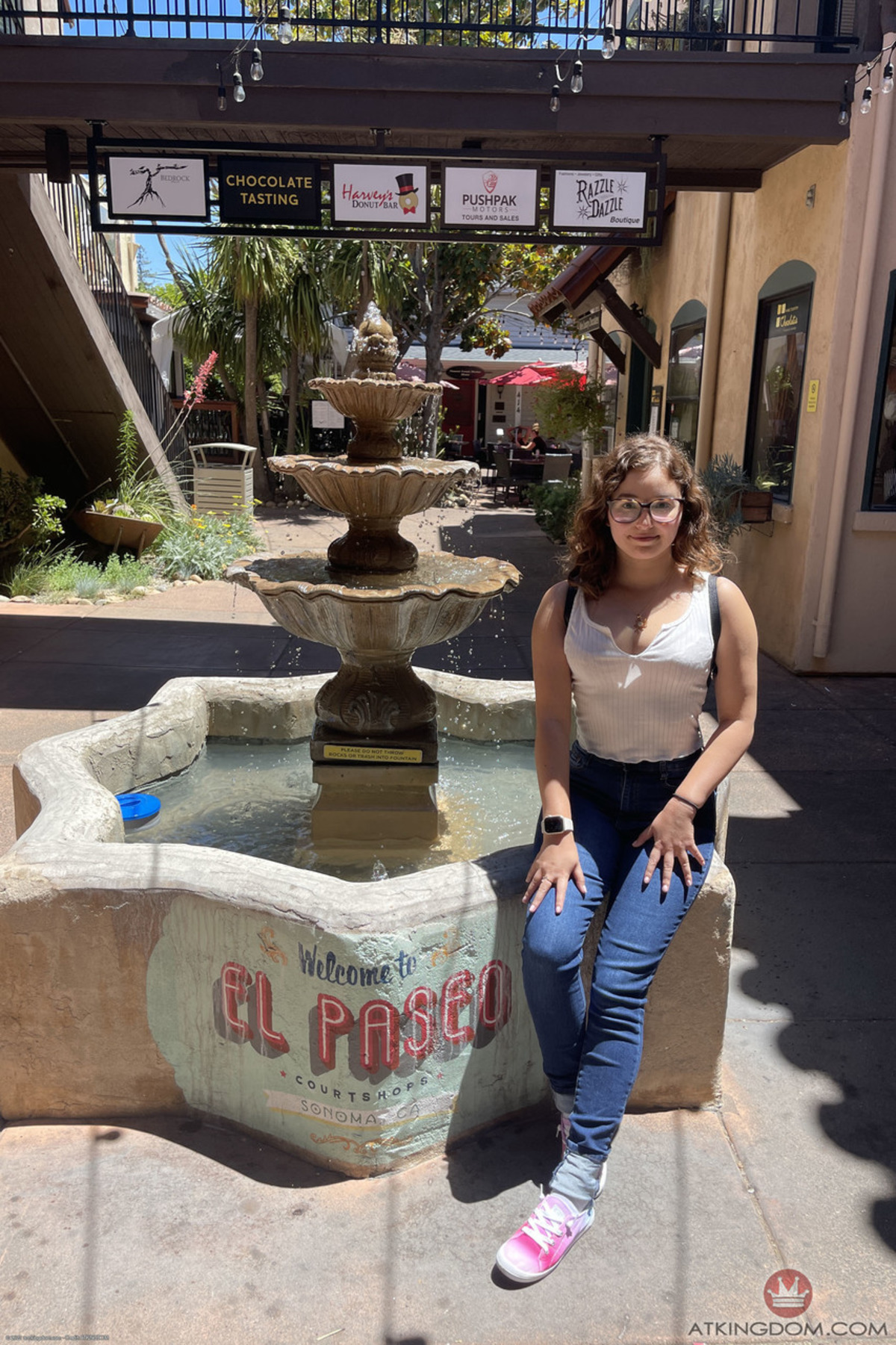 Leana Lovings in Virtual Vacation - picture 00