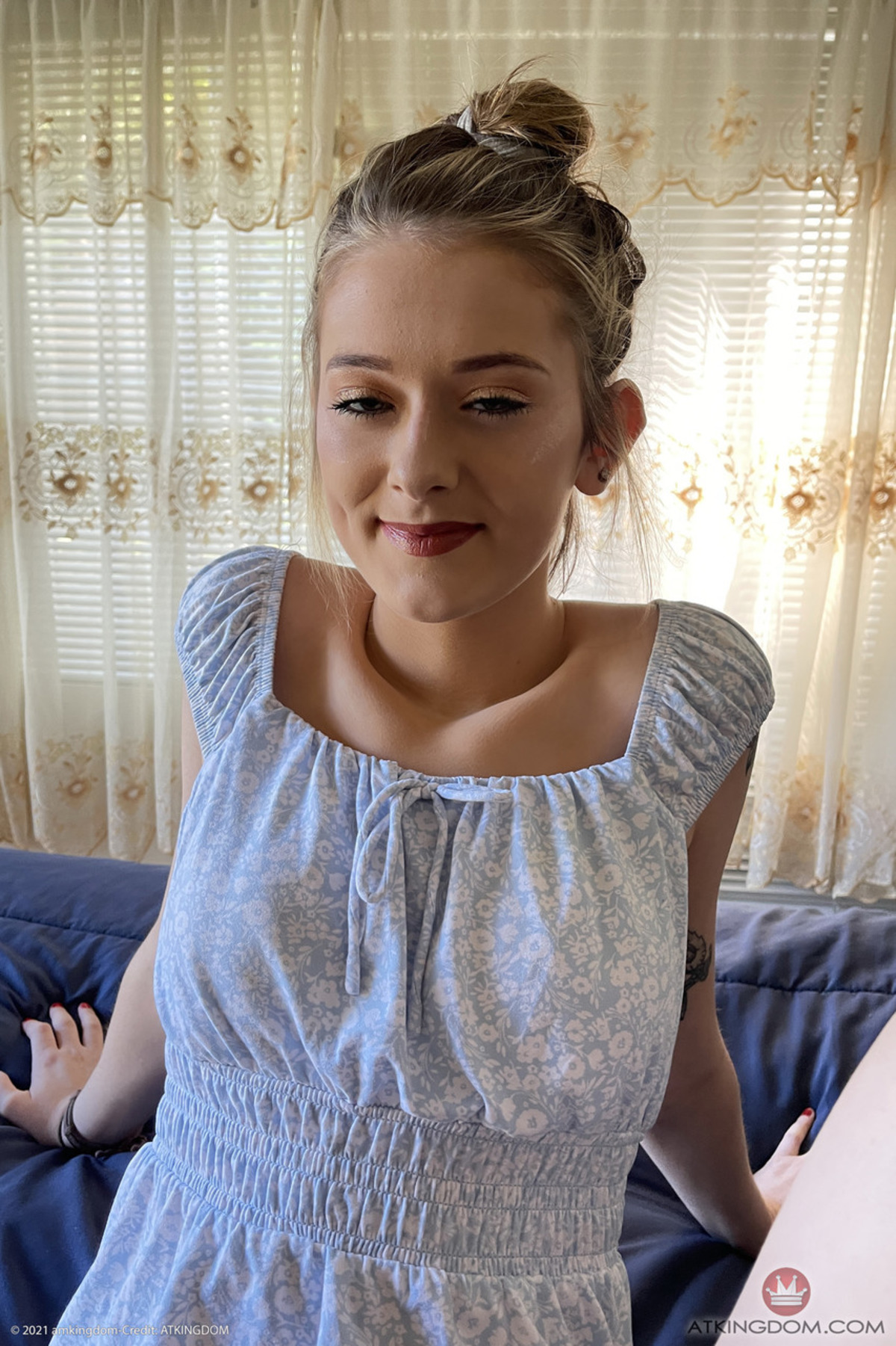 Meloni Moon - Amateur Pussy Pics - picture 02