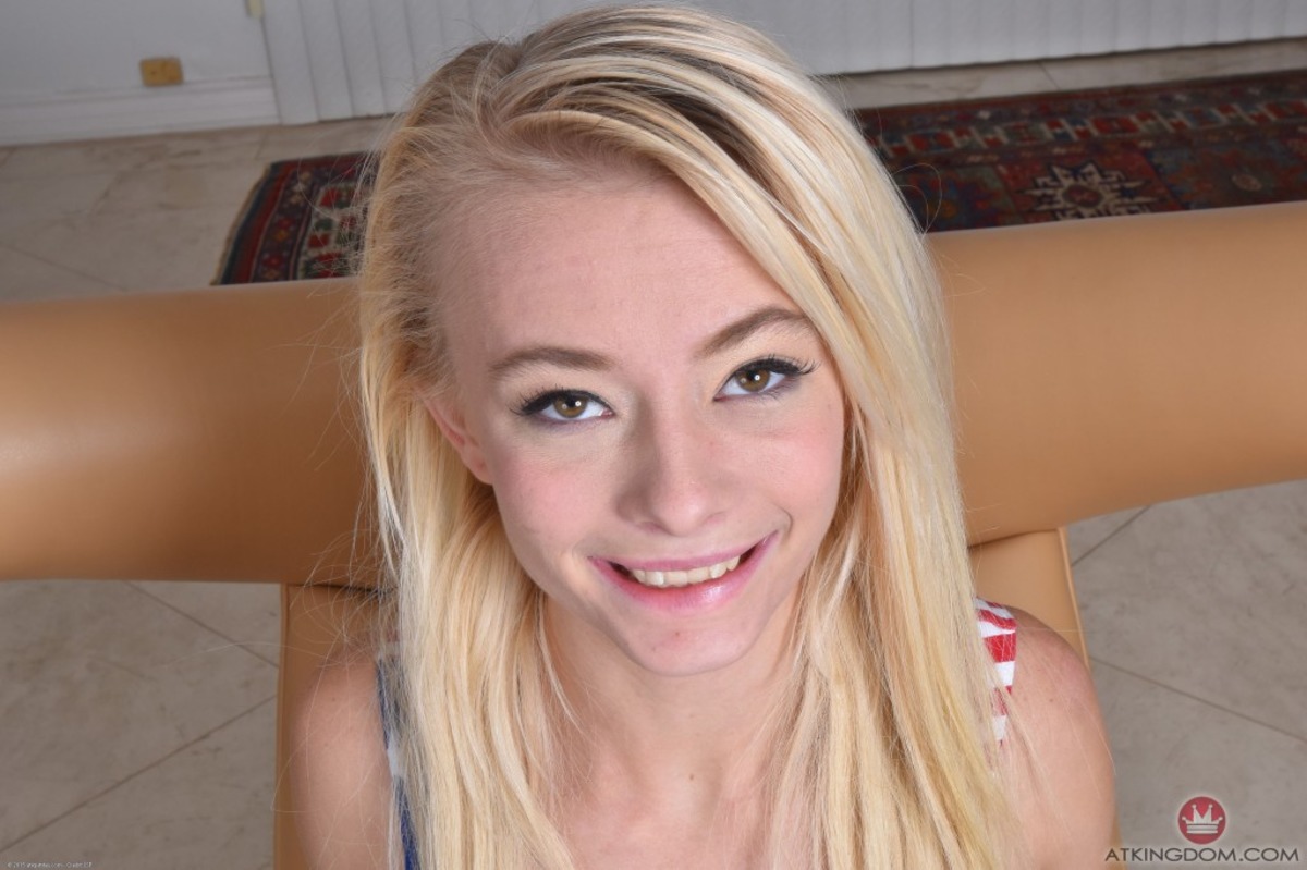 Maddy - Fine Pink Pussy Close Up - picture 02