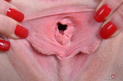 Maddy - Fine Pink Pussy Close Up - pics 17