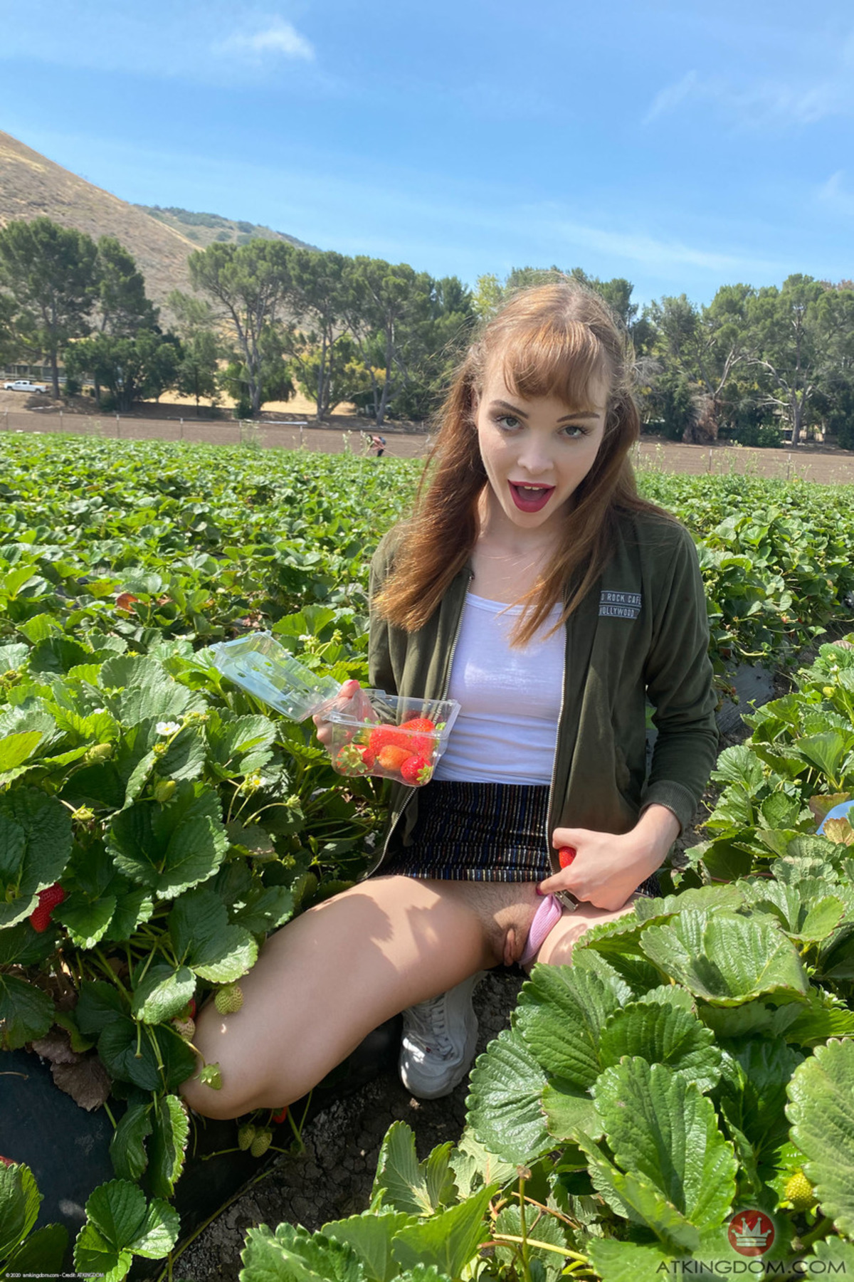 Aliya Brynn Vacay and Getting Nude - picture 00