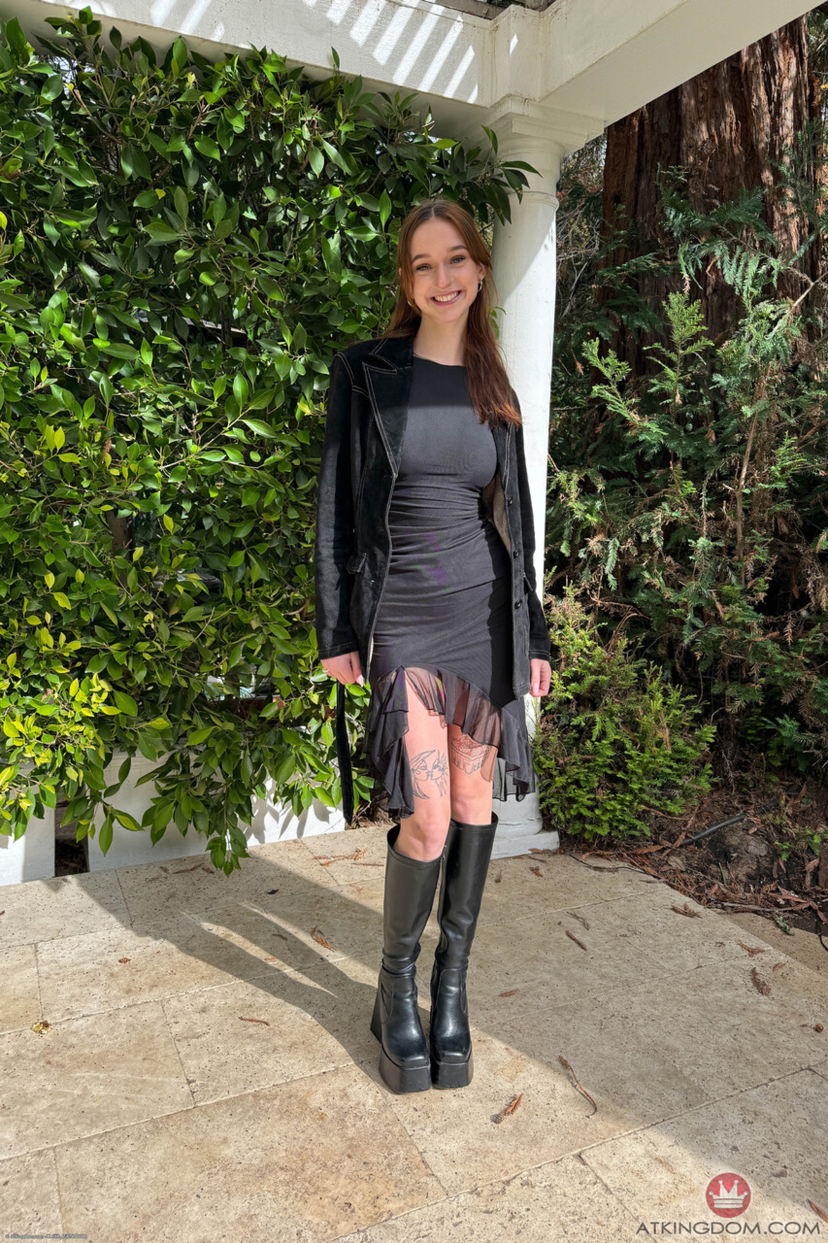 Melanie Marie Brings her Big Tits - picture 14