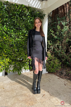 Melanie Marie Brings her Big Tits - pics 14