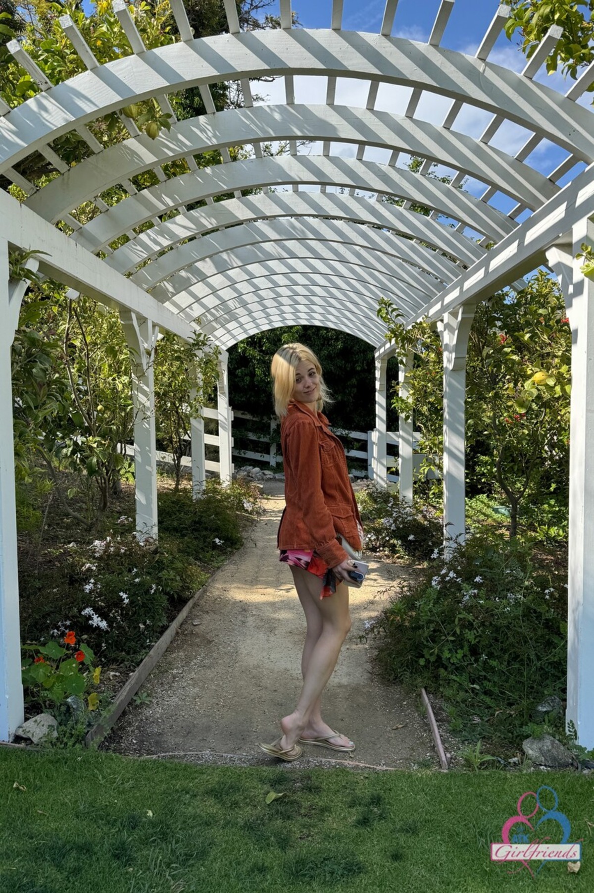 Nicole Nichols Date & Spreads BTS - picture 04