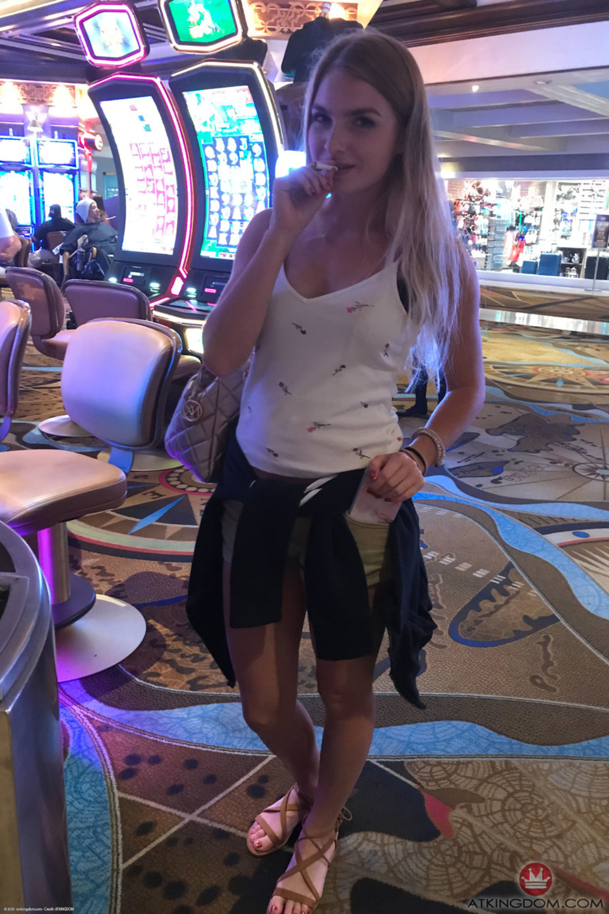 Hannah Hawthorne BTS Amateur Style - picture 16