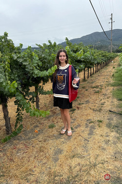 Serena Hill Date Day & Spreading BTS - pics 04