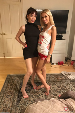 Aliya Brynn, Melody Marks, Sky Pierce - pics 00