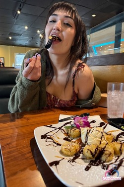 Hairy Amateur Girlfriend - Zoey Jpeg  - pics 17