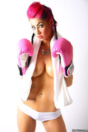 Diahann Topless Boxing Amazon - pics 05