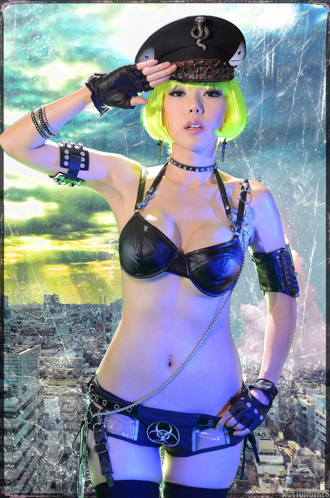 Cyber Chick in Leather and Chains - picture 10