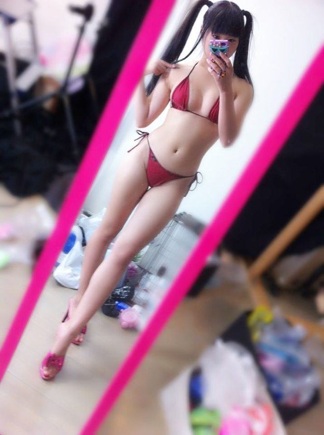 Gorgeous Asian Amazing Selfies - picture 01