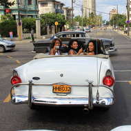 Wonderful Cuban Girls with Cars - pics 14