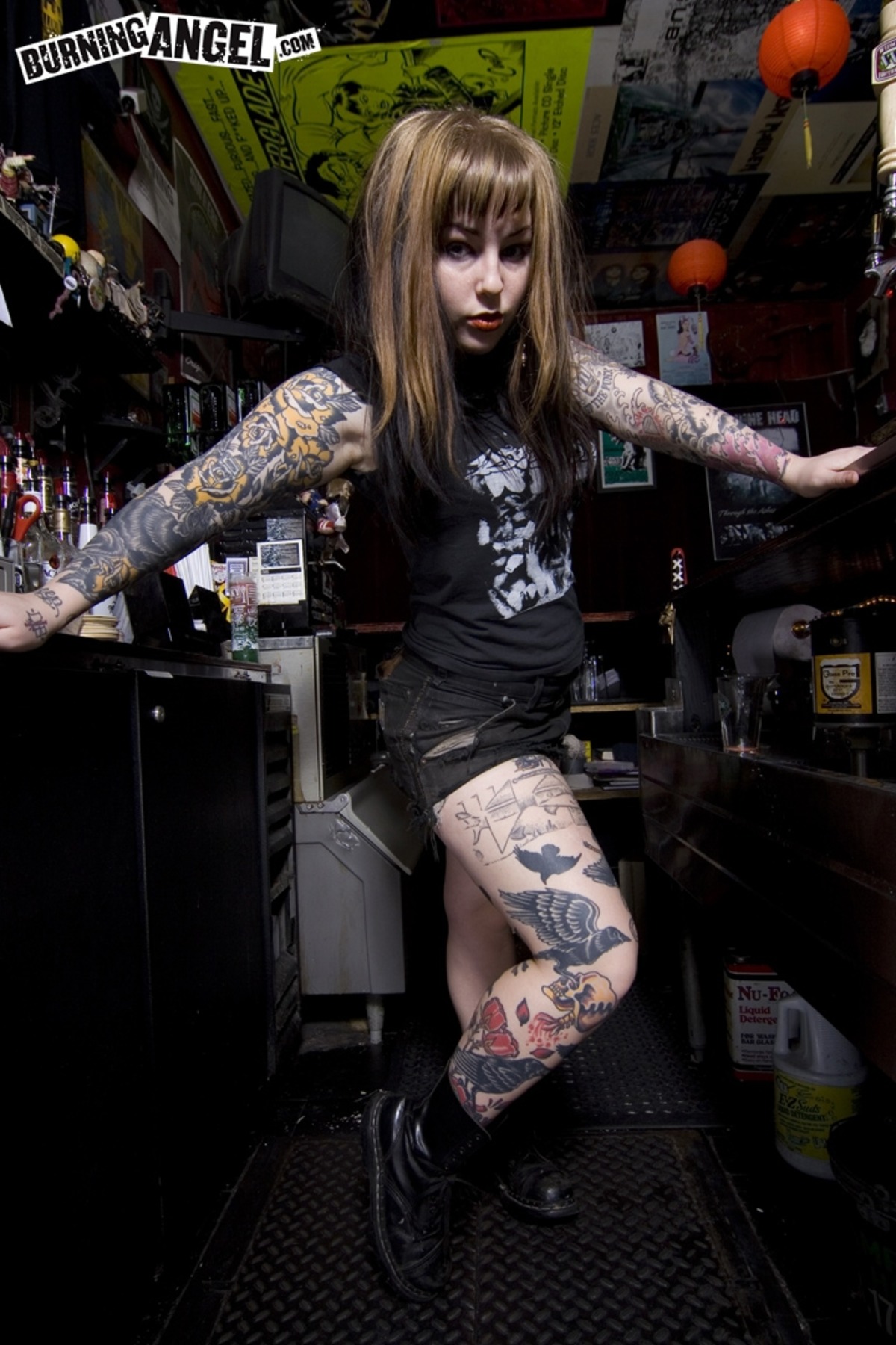 Adahlia Diamante - Tattooed & Busty - picture 00