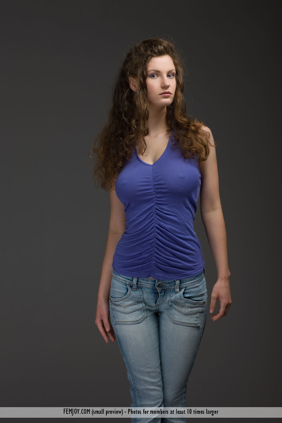 Big Tits Susann - Tell me a Secret - picture 00