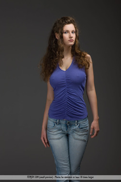 Big Tits Susann - Tell me a Secret - pics 00