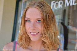 Anya Amsel Flashing Tits in Public - pics 01