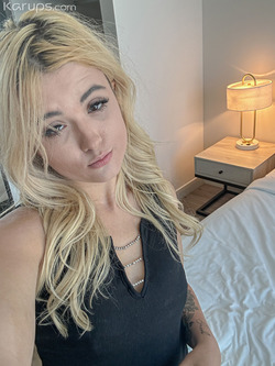 Phone Tap - Nicole Nichols POV Pics - pics 12