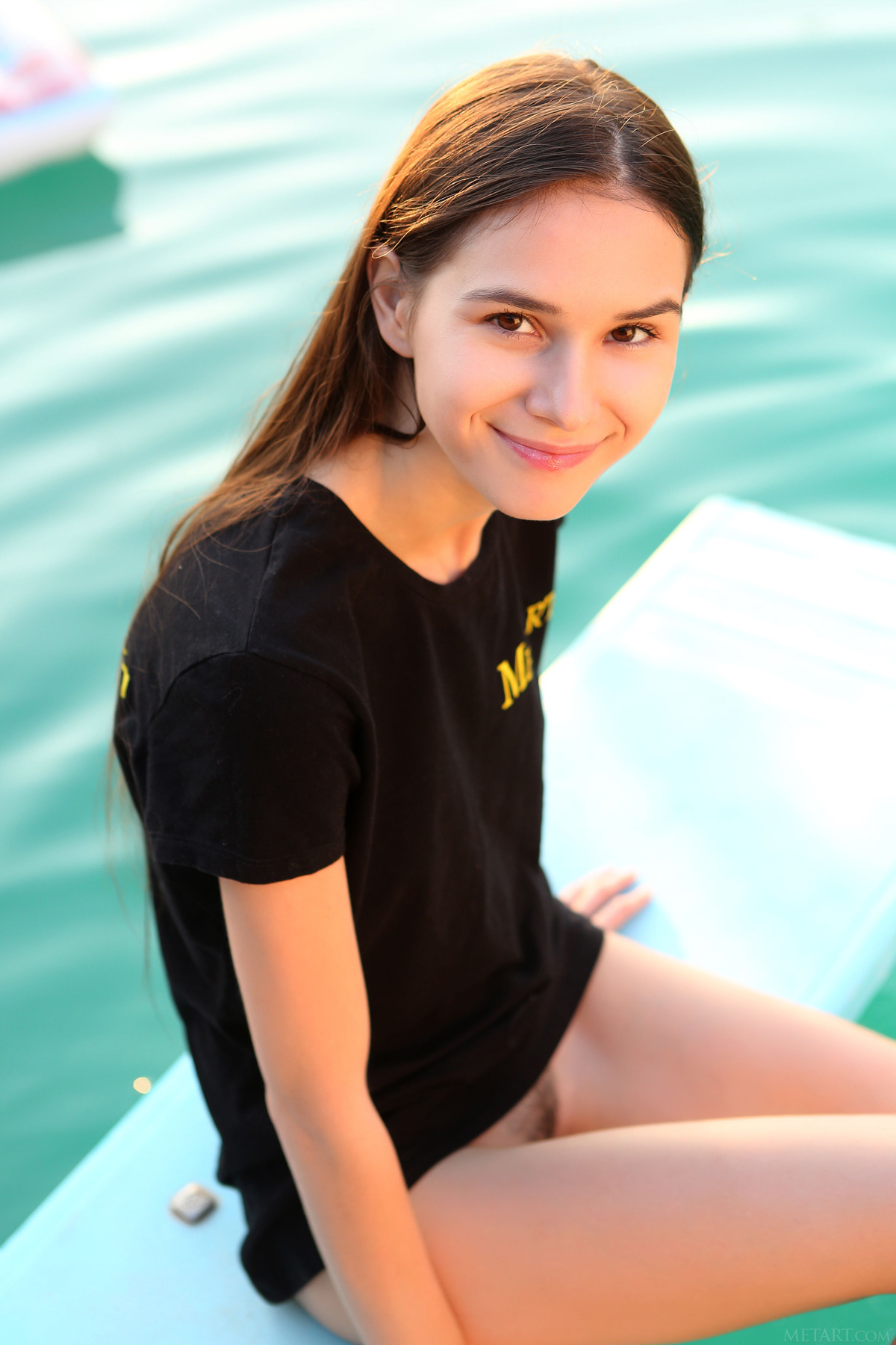 Slim Babe Leona Mia - Diving Board - picture 01