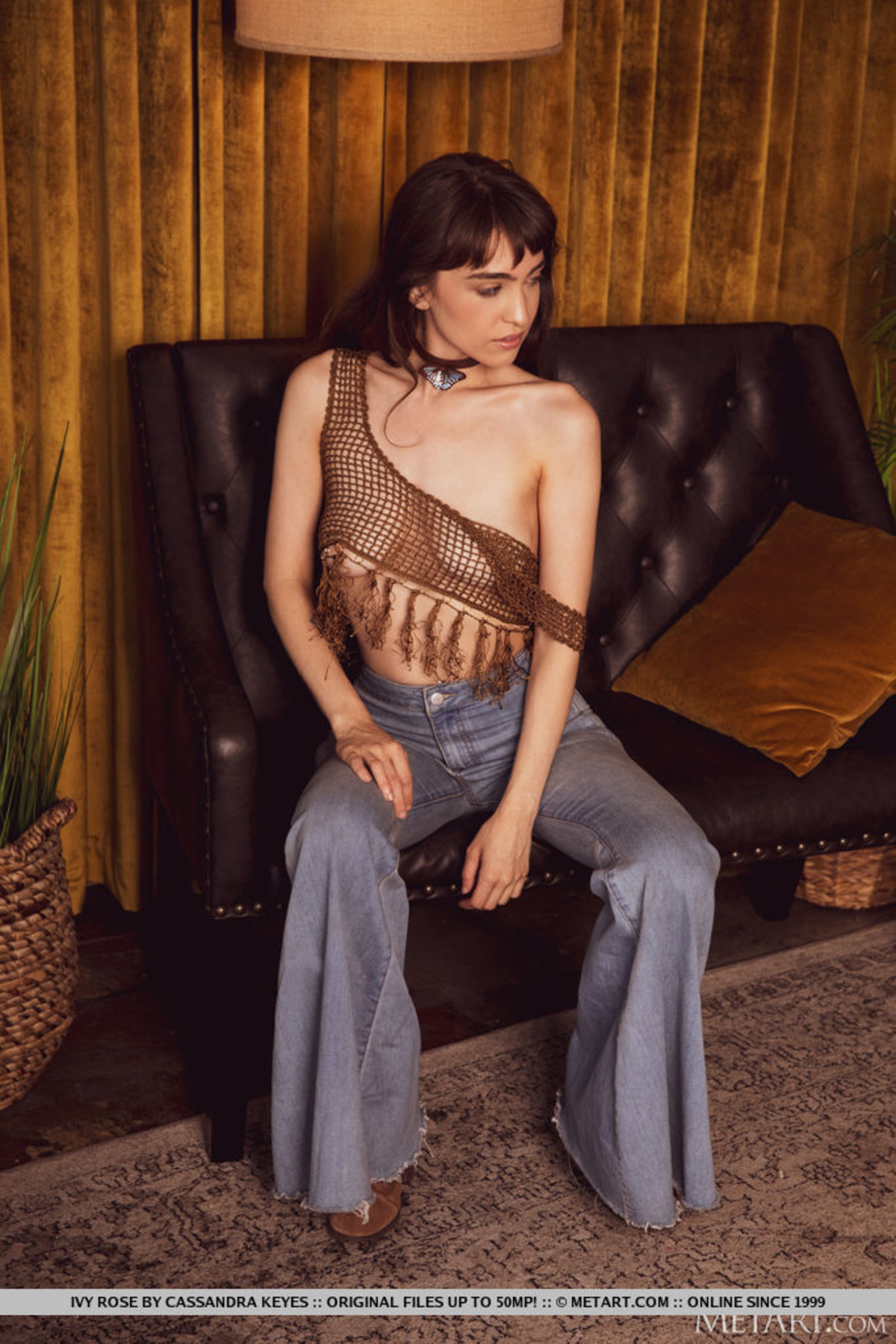 Ivy Rose in Jeans - Retro Fantasy - picture 03