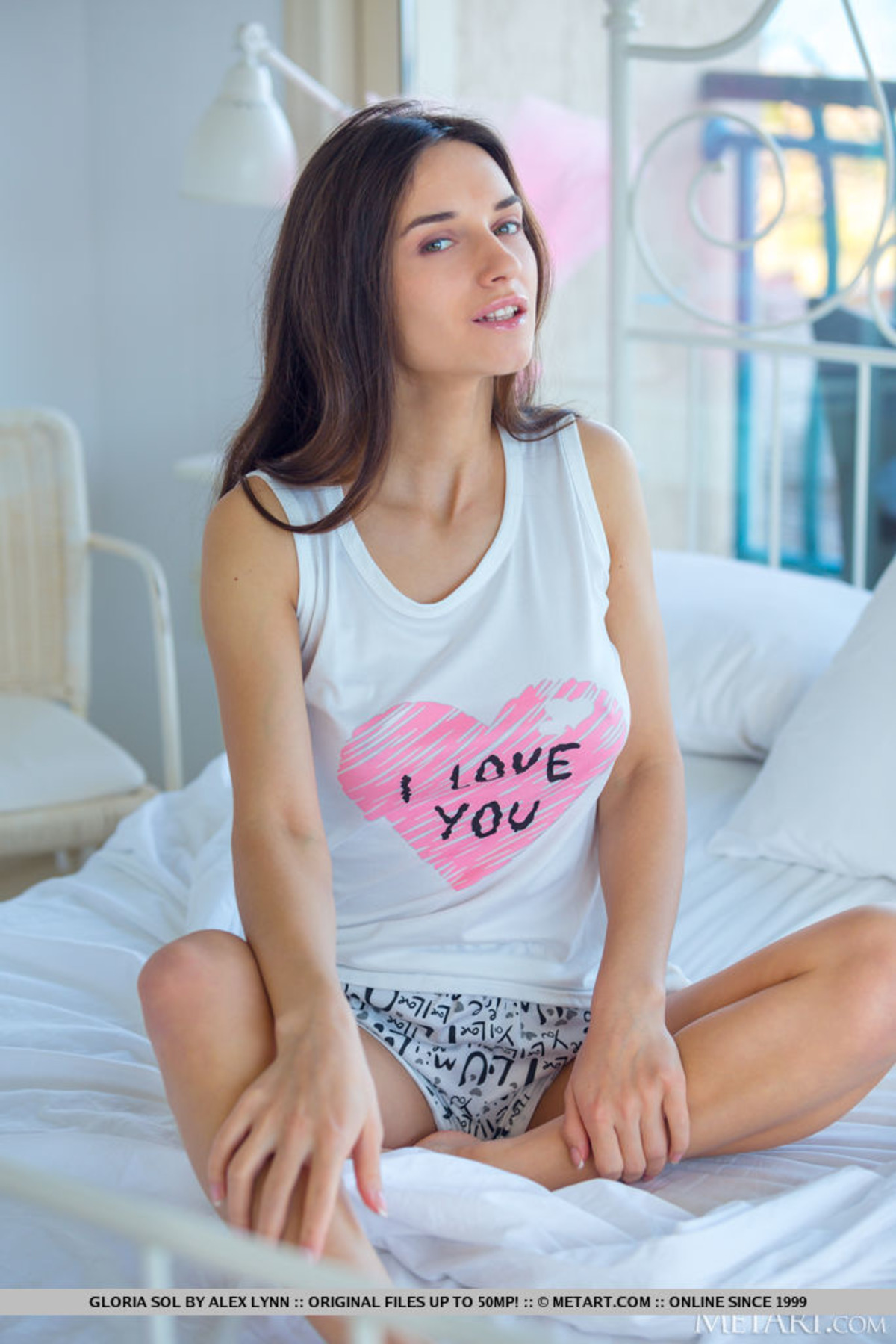 Amazing Gloria Sol: Morning Rise - picture 01