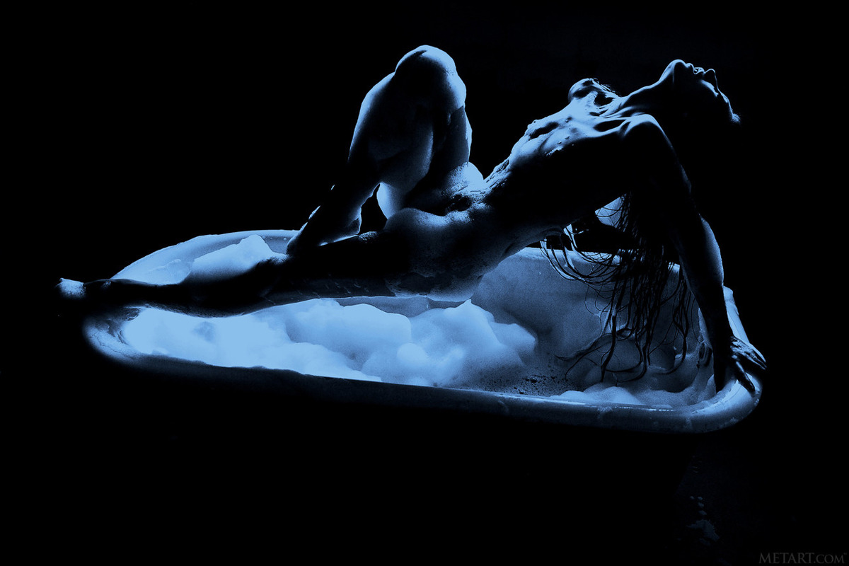 Sexy Brunette Saju A - Bubble Bath - picture 12