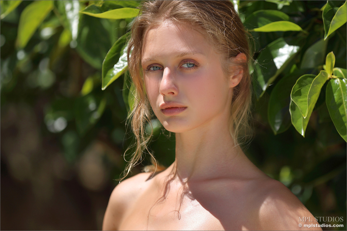 Clarice in Namaste - Outdoor Yoga - picture 00