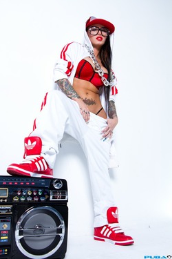 Christy Mack in Sexy Hip-Hop Style - pics 10