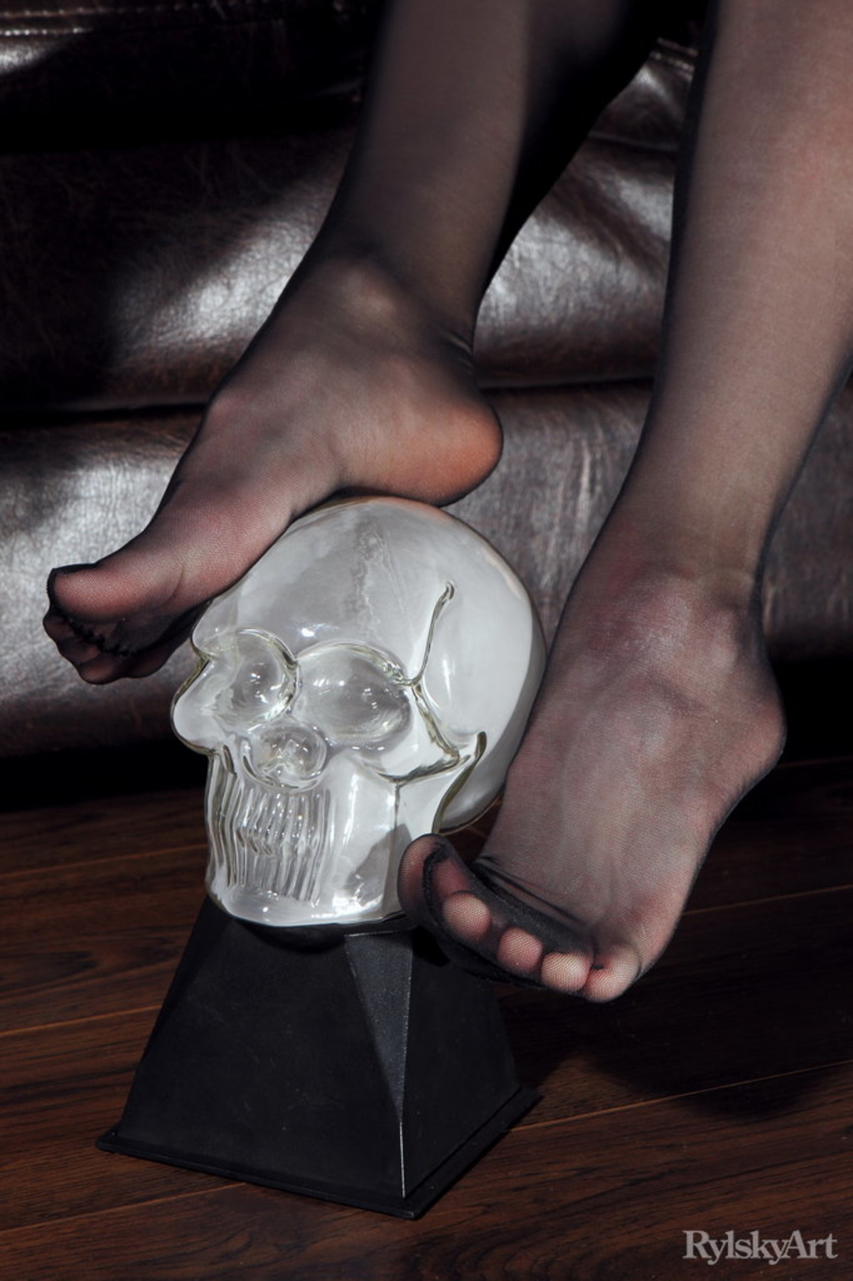 Horny Redhead Night A - Cierepodiem - picture 04