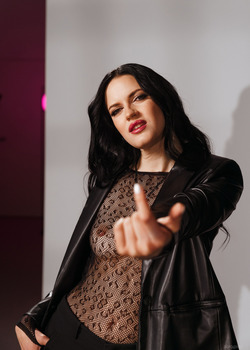 Mia and Tiffany Tatum - Audition - pics 01