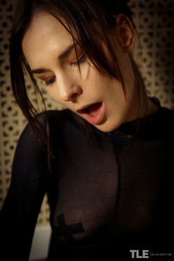 Horny Girl Poppy - Hard Pumping 1 - pics 12