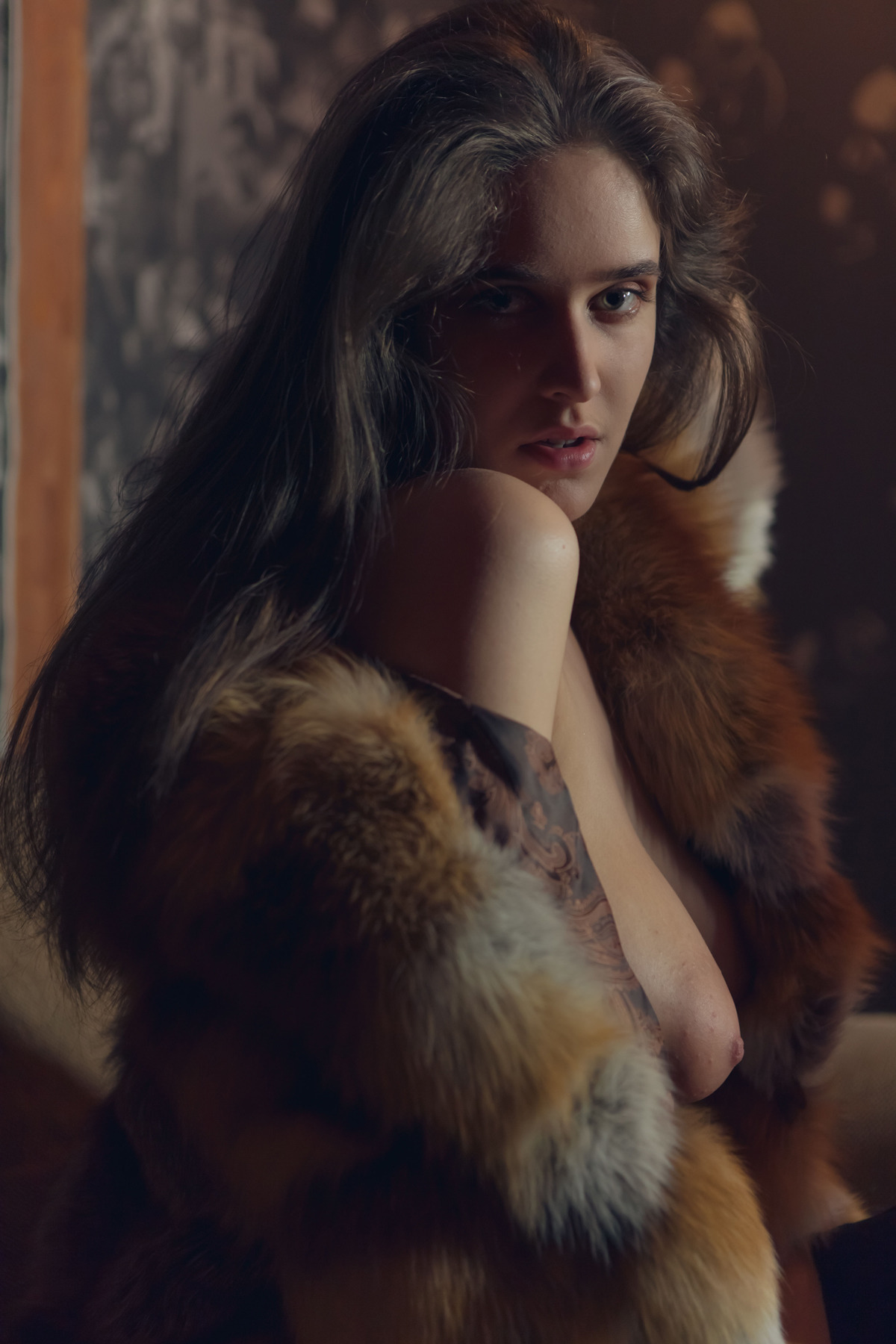 Emily J in Fur and Boots - Mirror 1 - picture 03