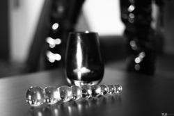 Valentina Love - Black and White 1 - pics 01