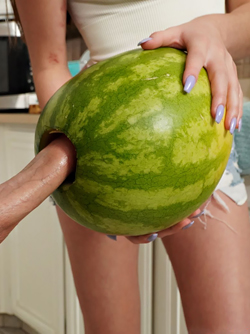 Winter Jade - Sex in the Kitchen