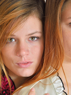 Noma Hill & Gia Hill - Twin Sisters